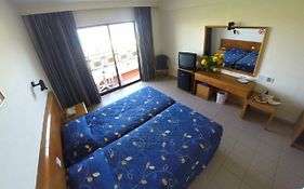 Mimosa Beach Hotel